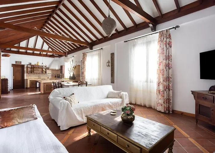 Casa La Rueda With Pool Вілла