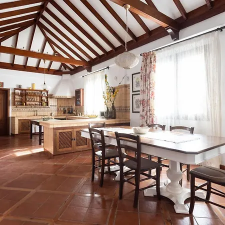 Casa La Rueda With Pool Вілла *