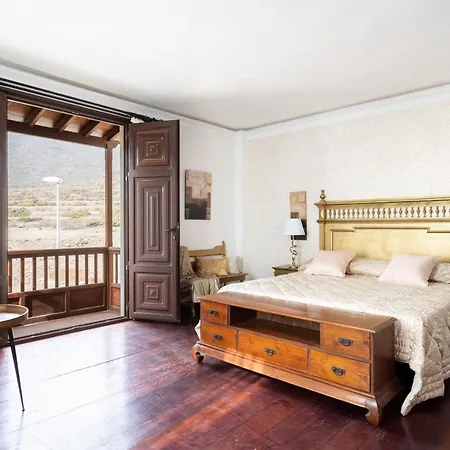 Casa La Rueda With Pool 빌라 아데제
