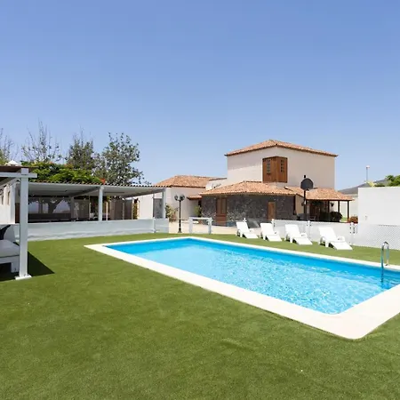 Casa La Rueda With Pool 빌라 *