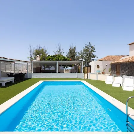 Casa La Rueda With Pool Адехе