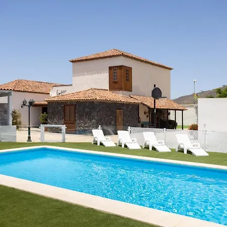 Casa La Rueda With Pool
