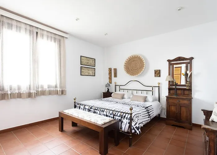 Casa La Rueda With Pool *