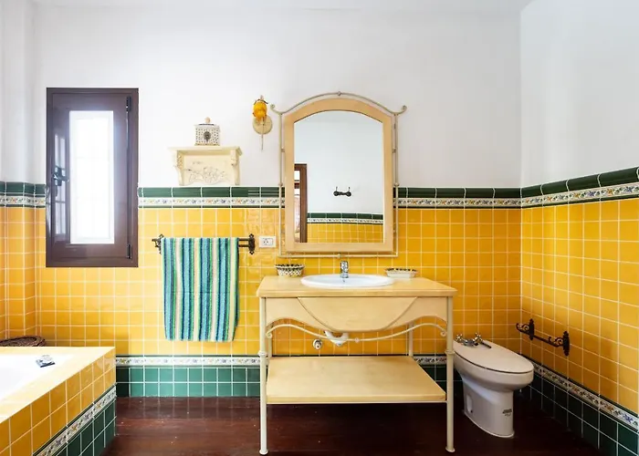 Вилла Casa La Rueda With Pool