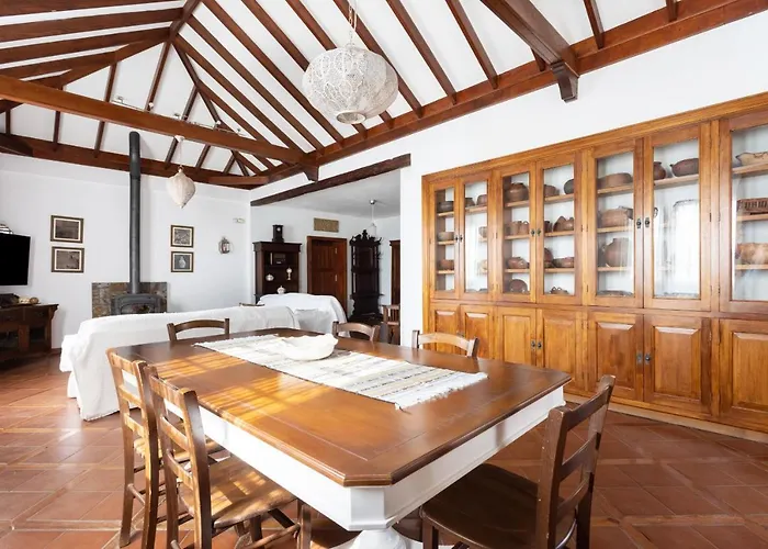 Вилла Casa La Rueda With Pool