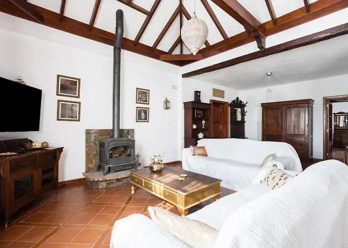 Вилла Casa La Rueda With Pool *