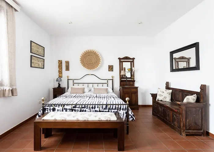 Вилла Casa La Rueda With Pool