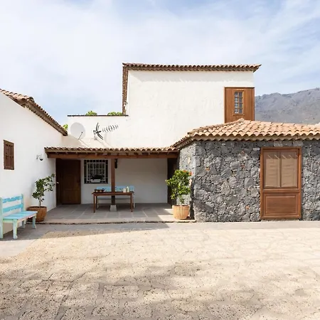 Casa La Rueda With Pool Villa